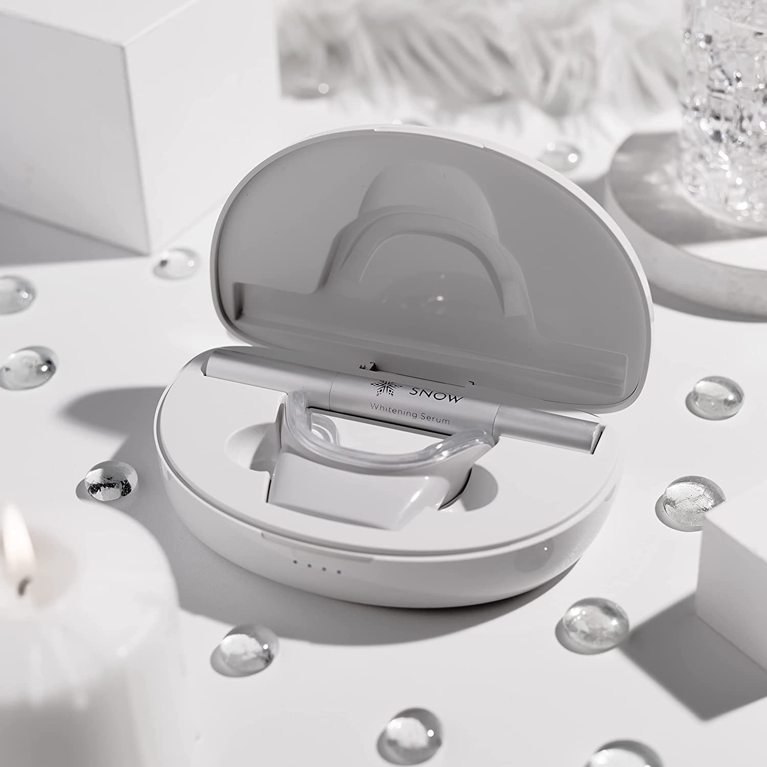 Snow 3: Product Hero Images
