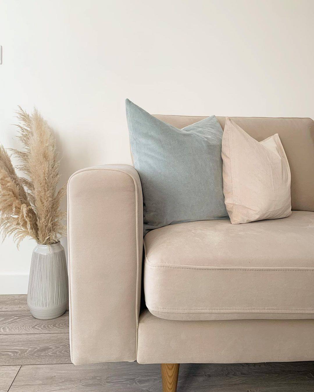 Snug 47: Lifestyle Secondary Images