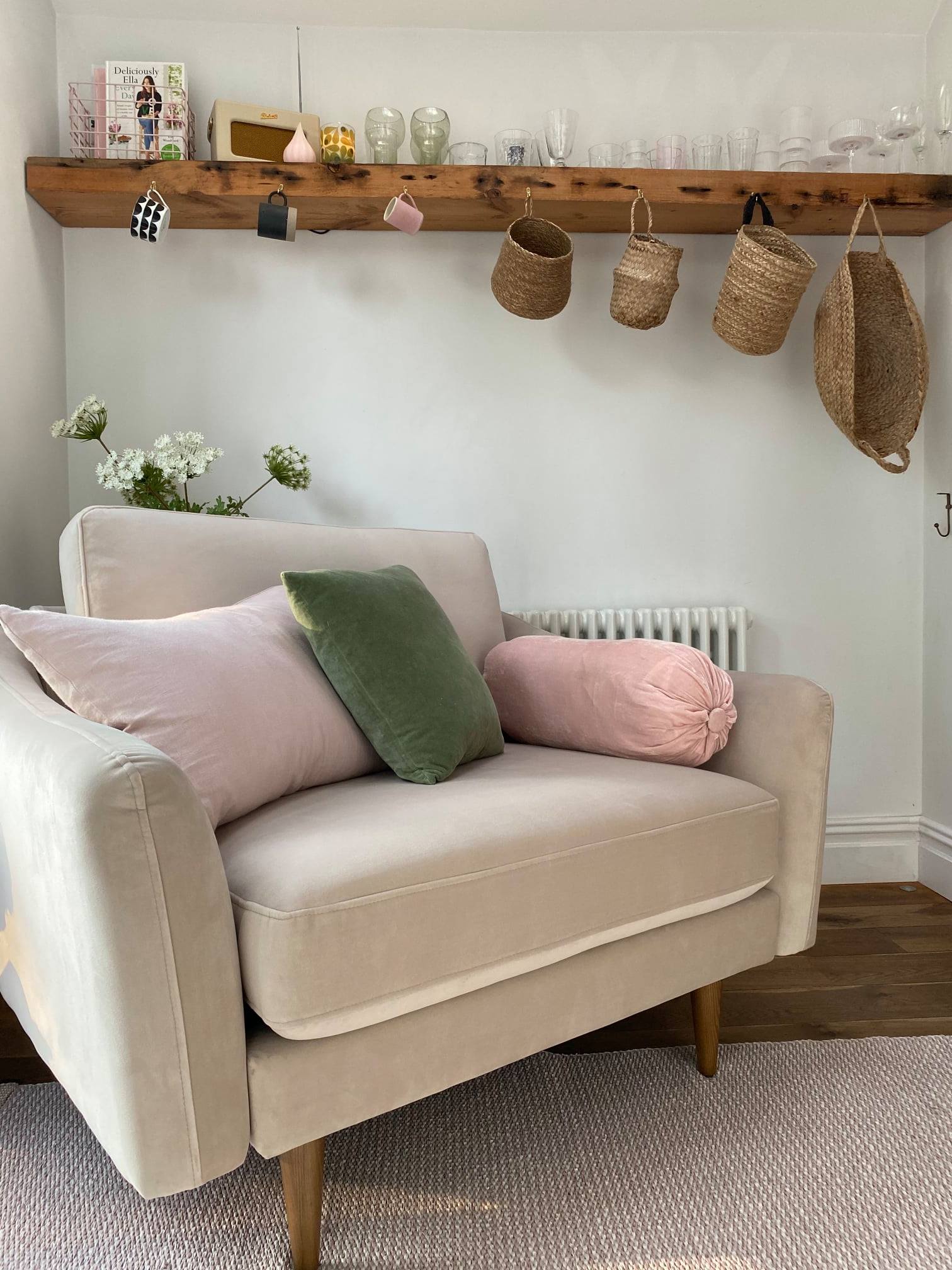 Snug 49: Lifestyle Secondary Images