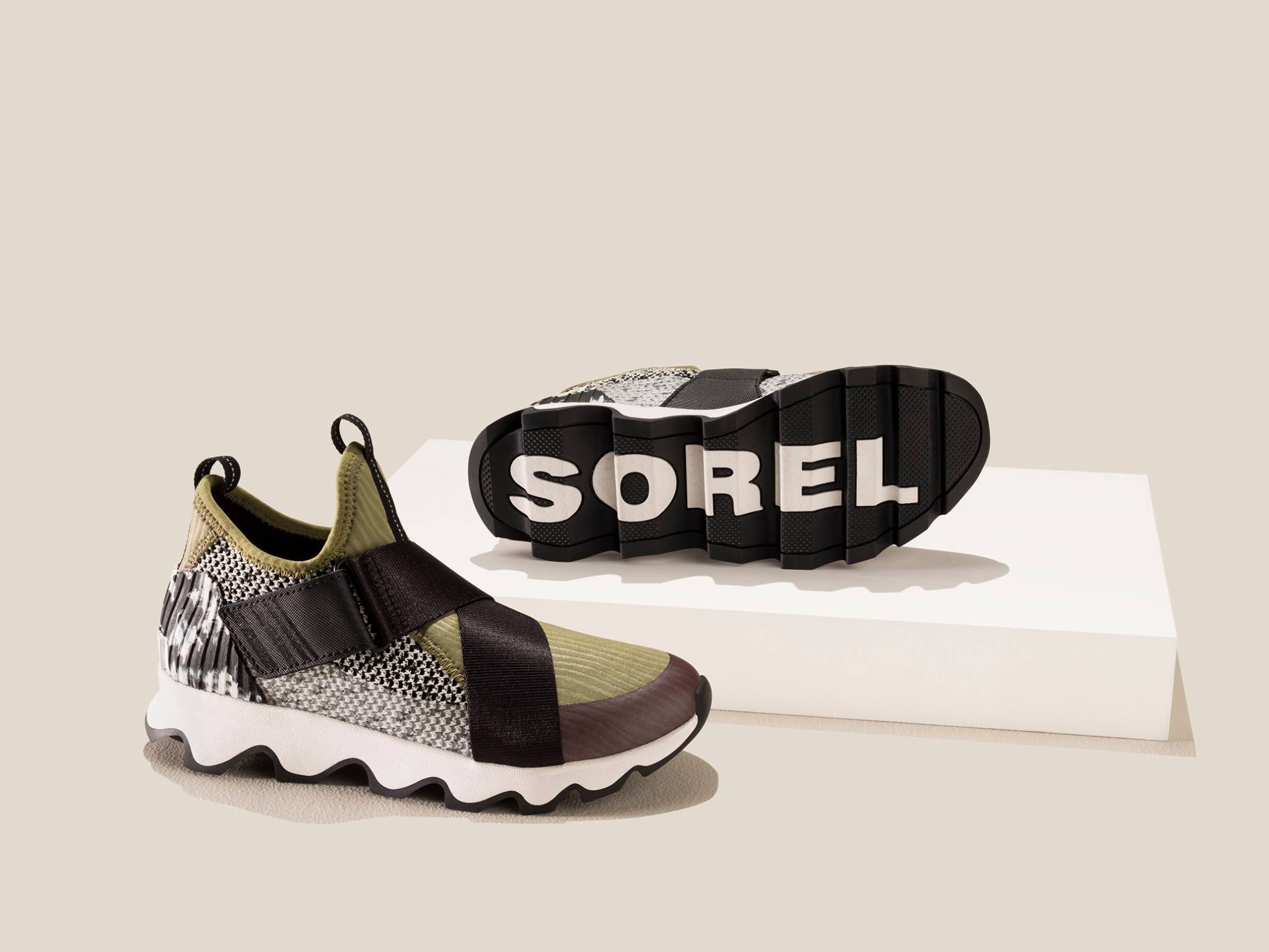 Sorel 22: Lifestyle Secondary Images