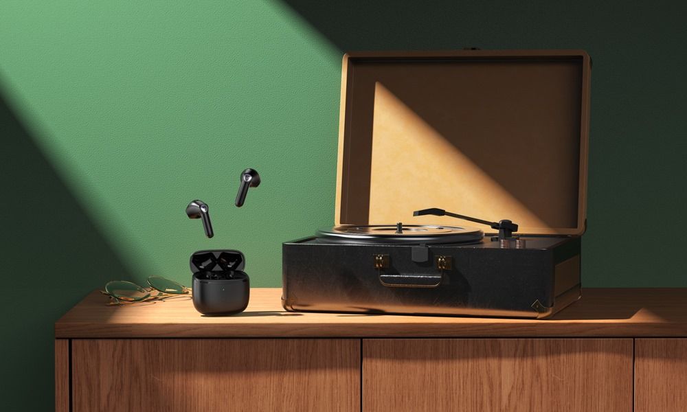 SoundPEATS 24: Lifestyle Secondary Images