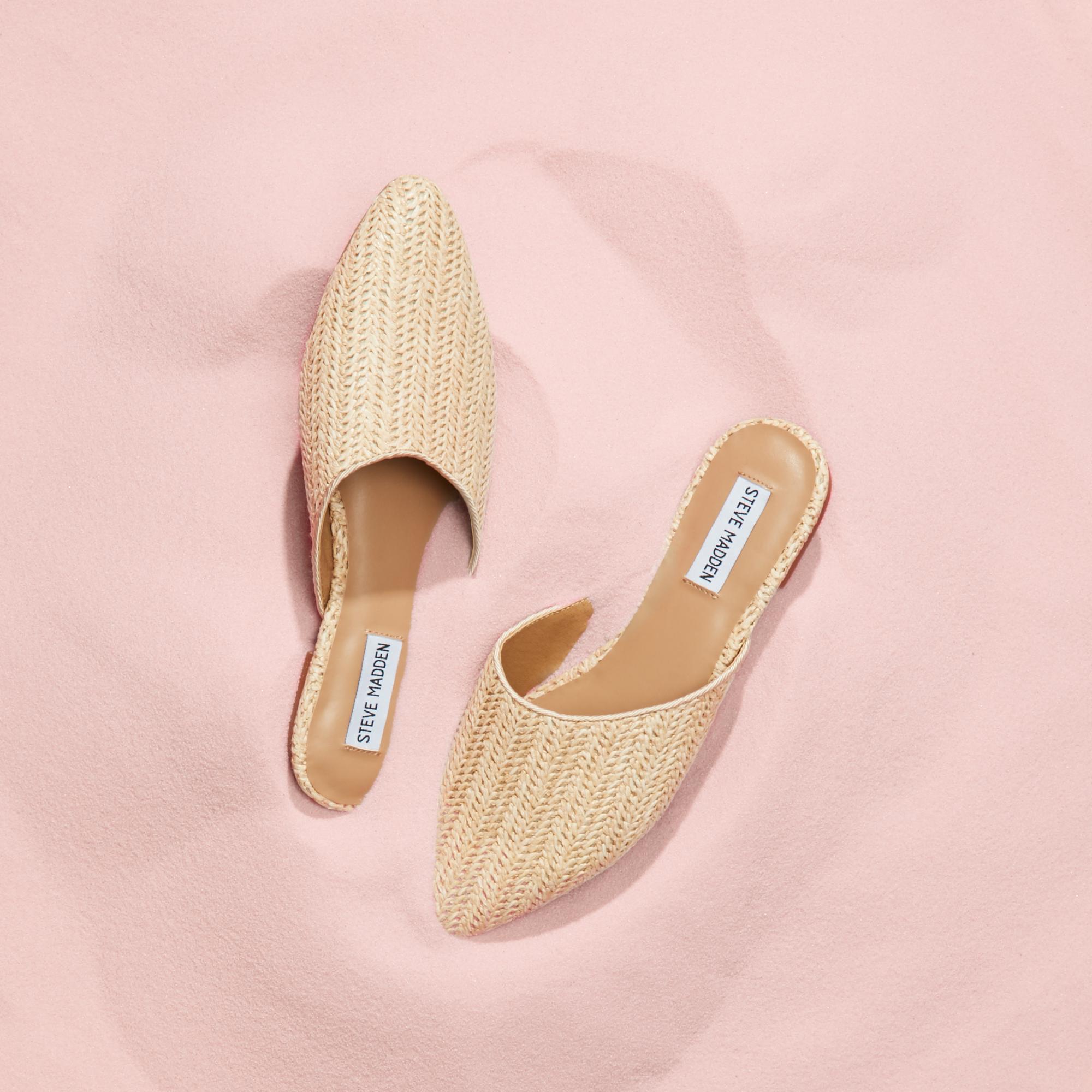 Steve Madden 08: Lifestyle Secondary Images