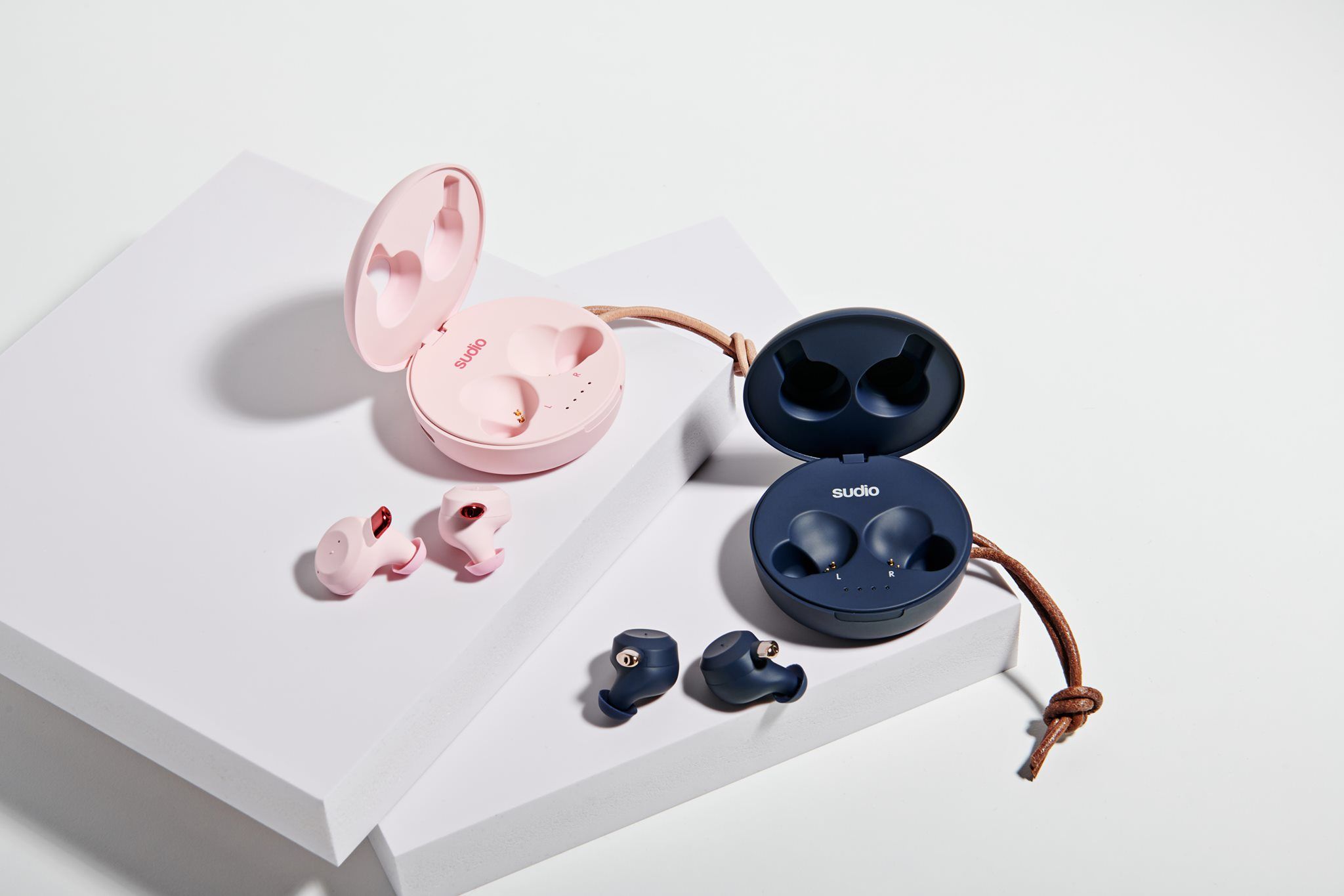 Sudio 11: Product Hero Images
