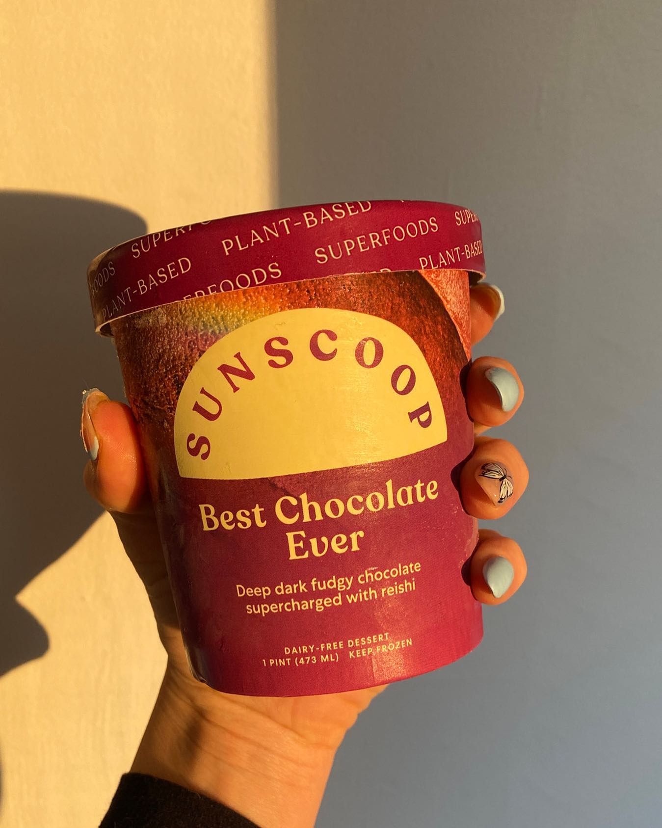 Sunscoop 4: UGC Secondary Images