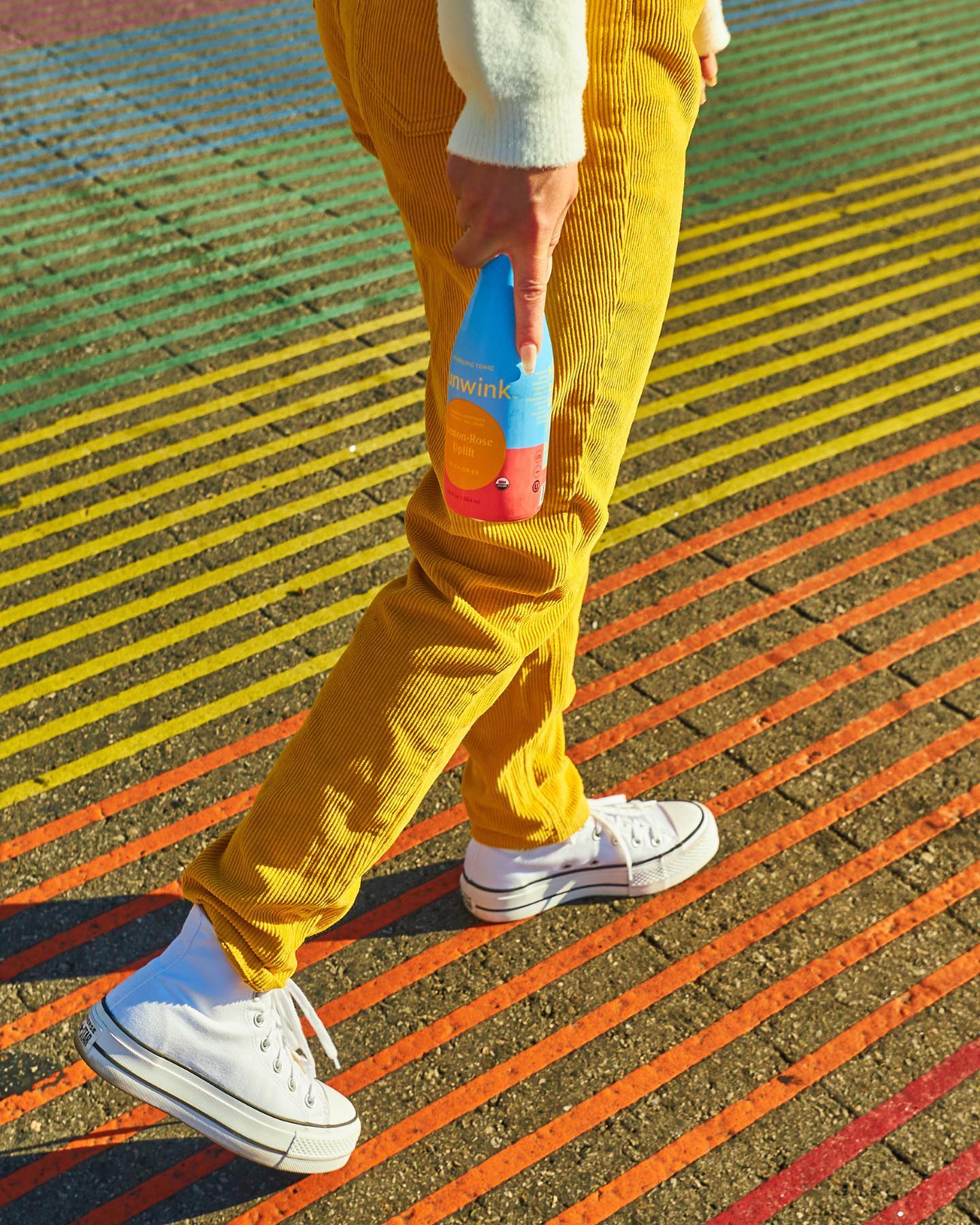 Sunwink 19: Lifestyle Secondary Images
