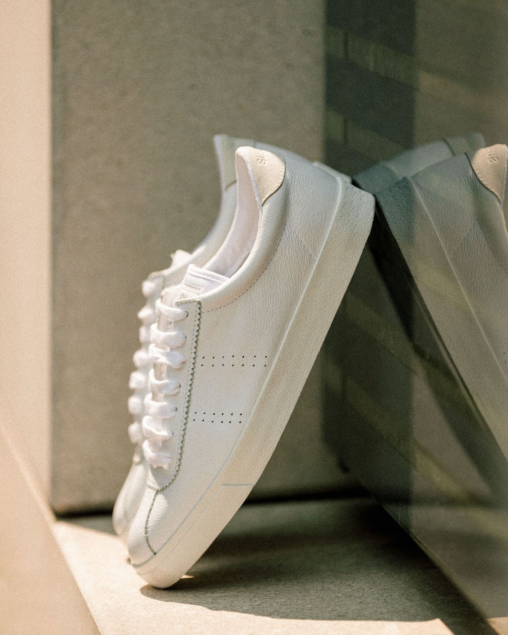 Superga 23: Lifestyle Secondary Images