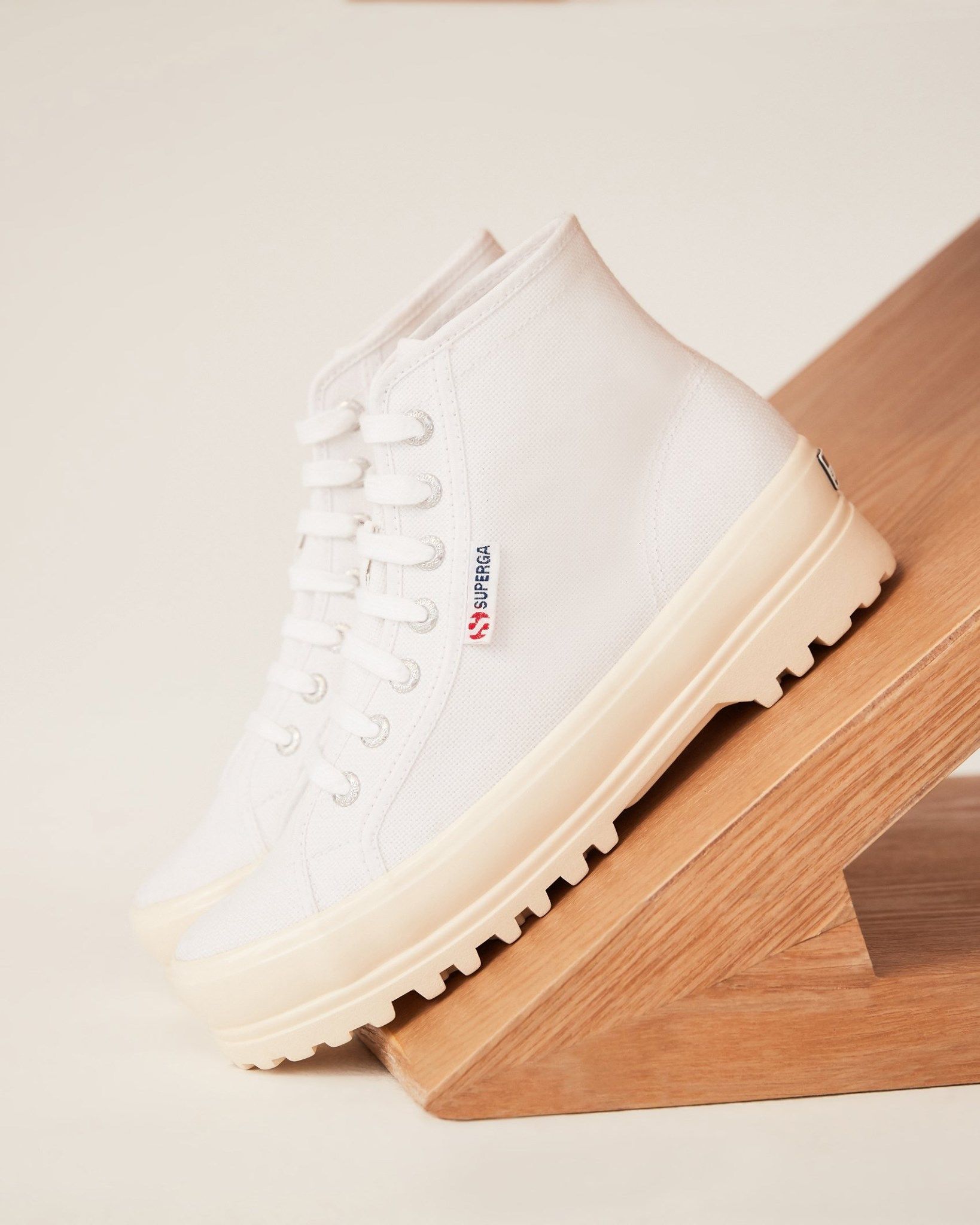 Superga 29: Lifestyle Secondary Images