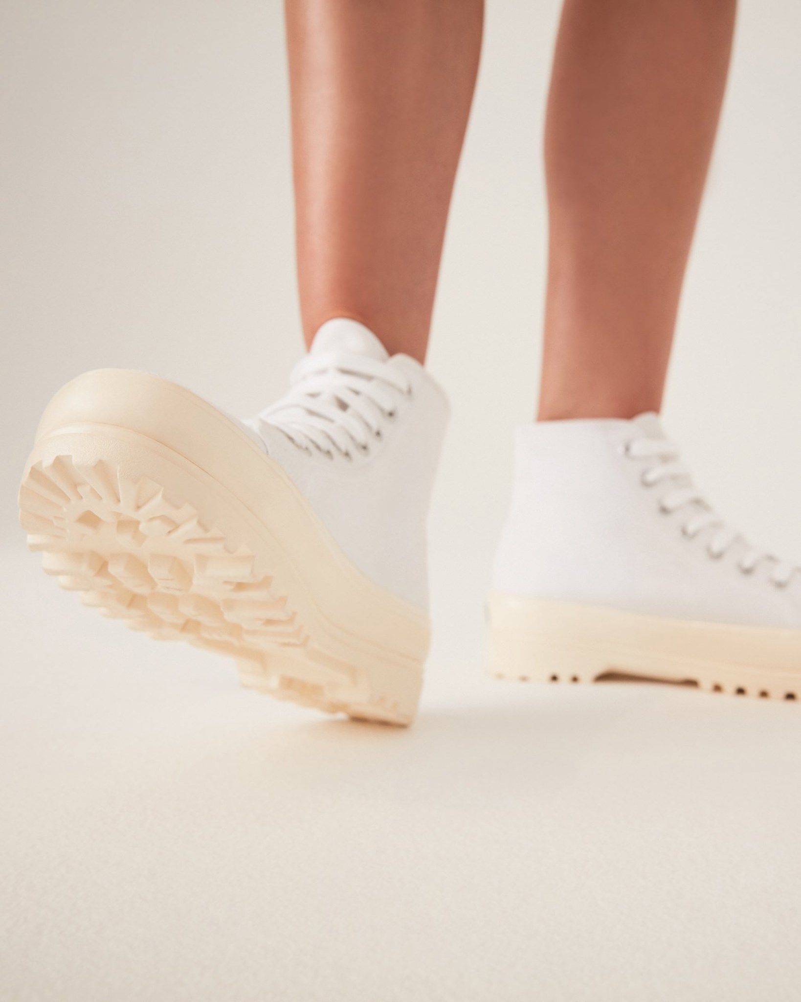 Superga 30: Lifestyle Secondary Images