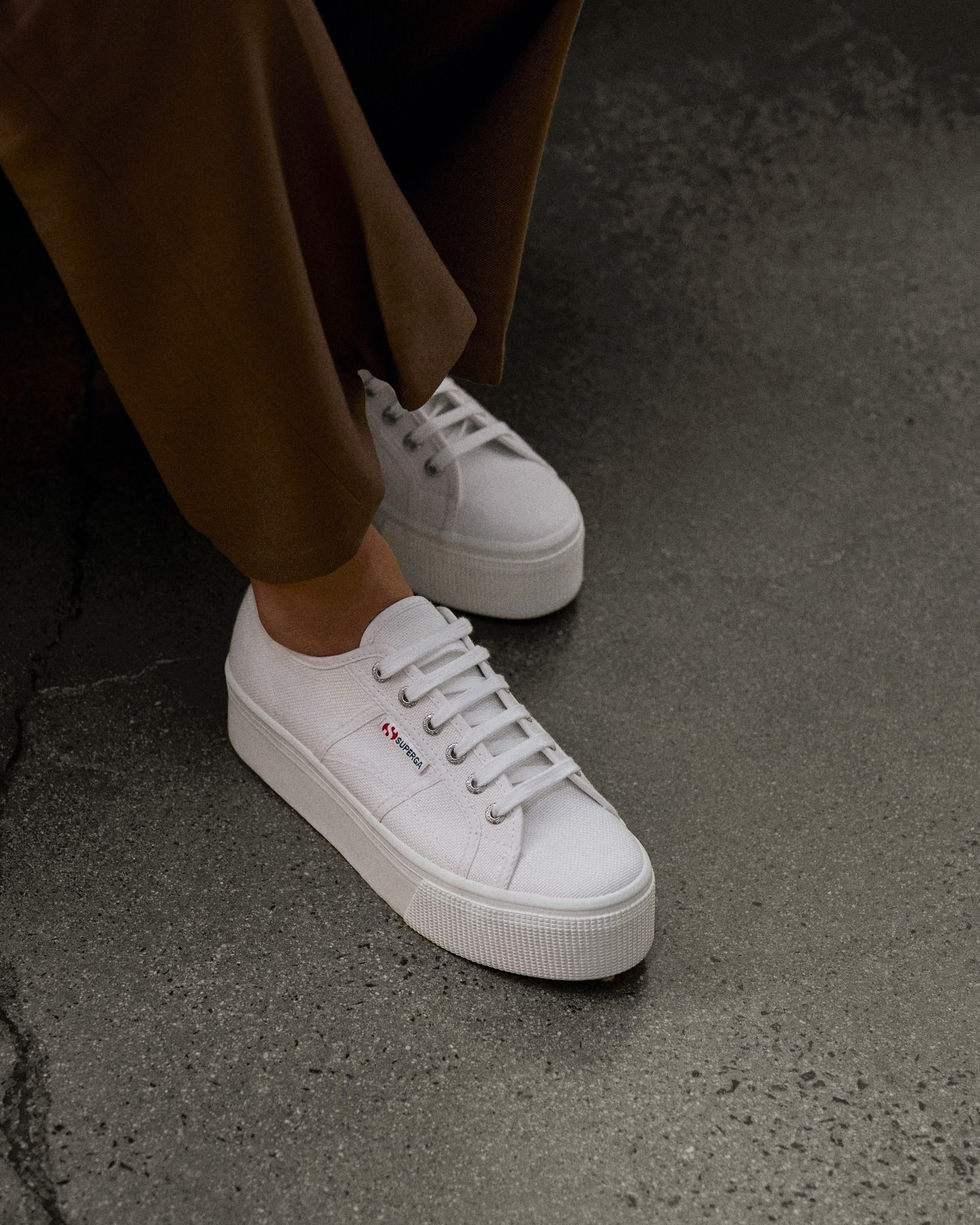 Superga 6: Lifestyle Secondary Images