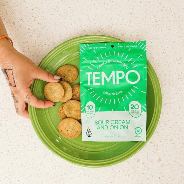 Tempo Crackers 11: Lifestyle Secondary Images