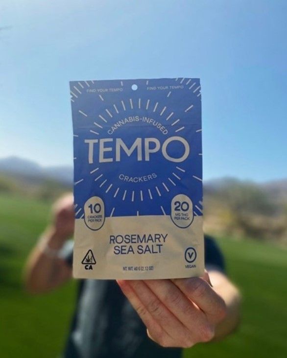 Tempo Crackers 20: Lifestyle Secondary Images