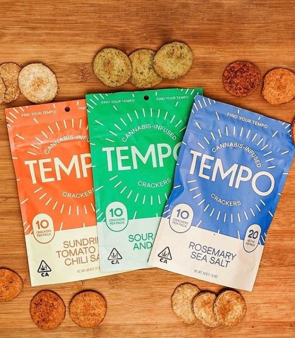 Tempo Crackers 25: Lifestyle Secondary Images