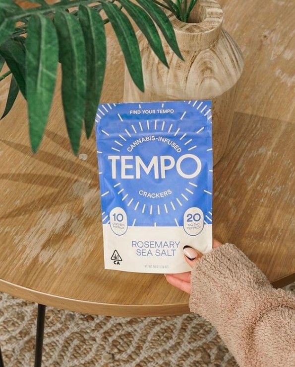 Tempo Crackers 4: Lifestyle Secondary Images