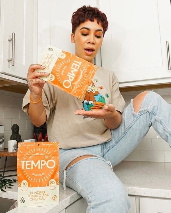 Tempo Crackers 5: Lifestyle Secondary Images
