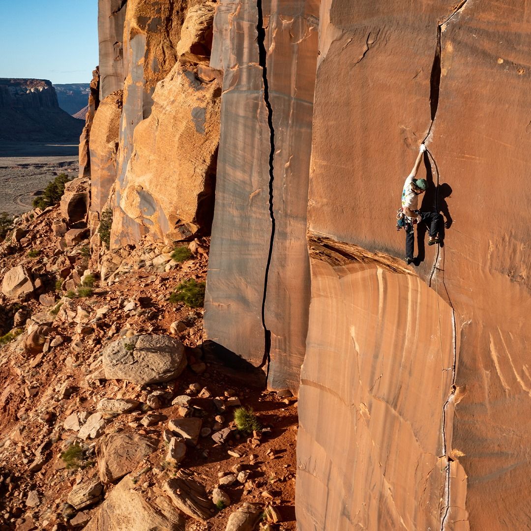TheNorthFace Outdoor LIF 3: Lifestyle Secondary Images