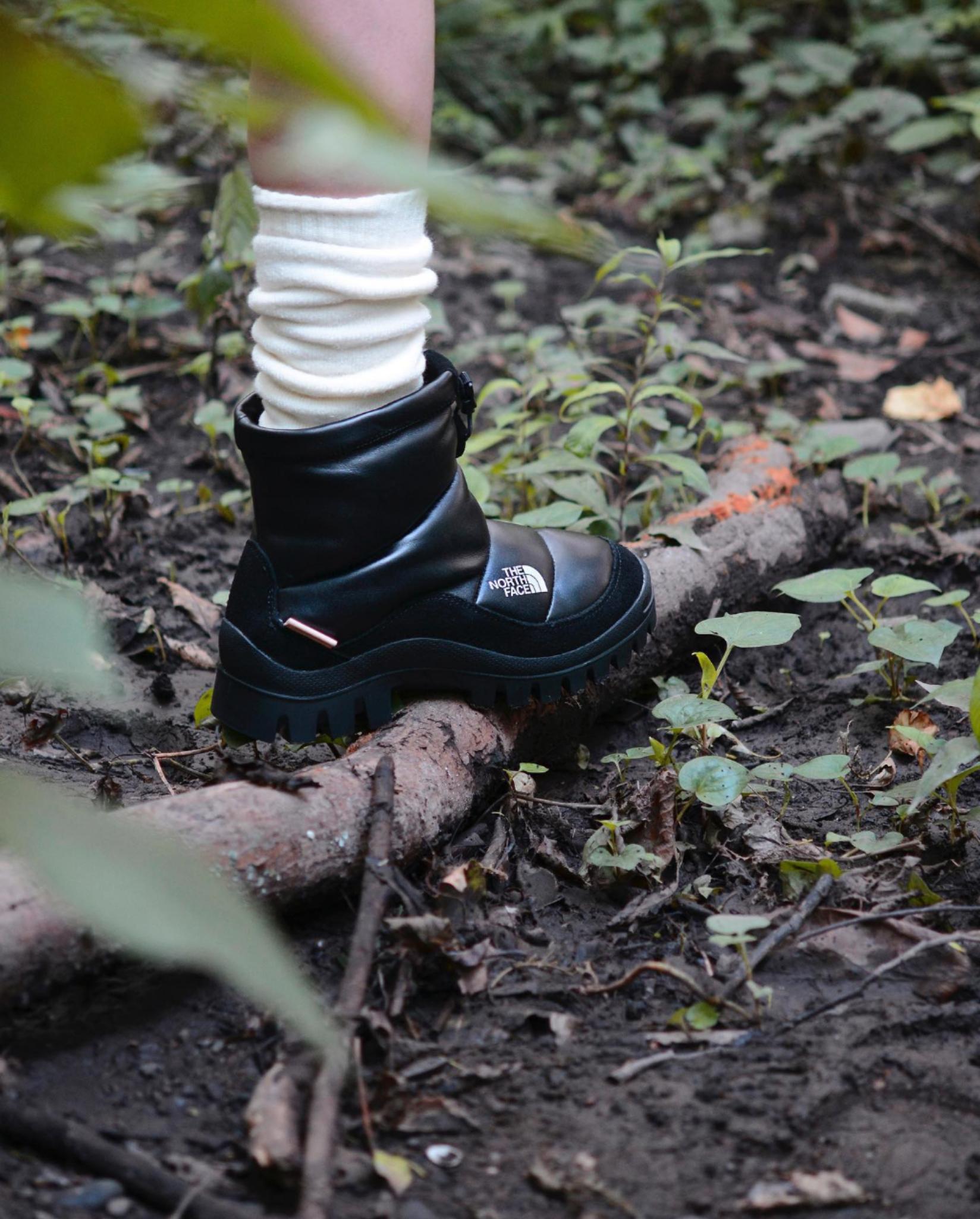 TheNorthFace Outdoors LIF 1: Lifestyle Secondary Images