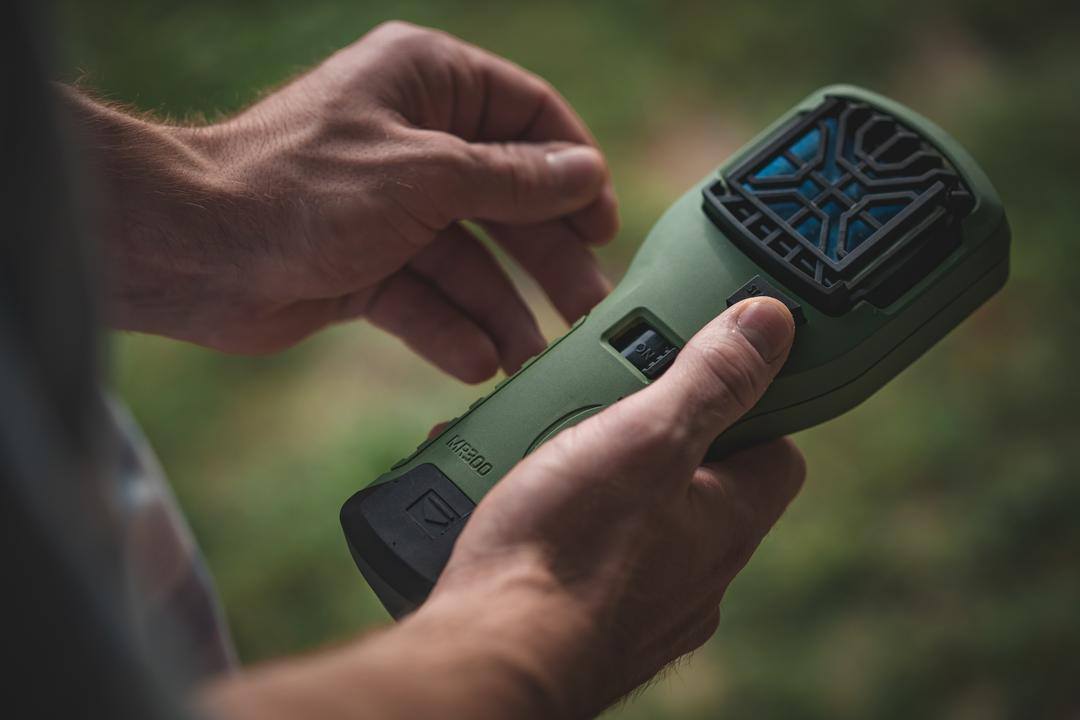 Thermacell Outdoors 19: Lifestyle Secondary Images