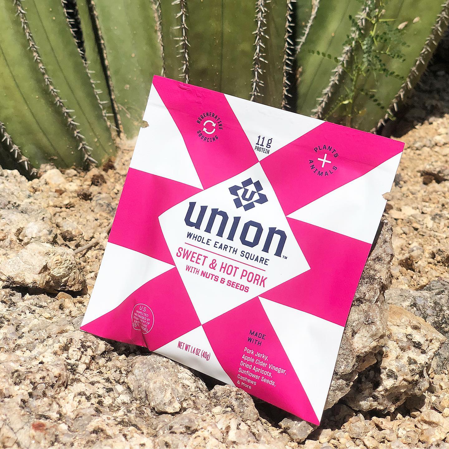 UNION SNACKS 23: Packaging