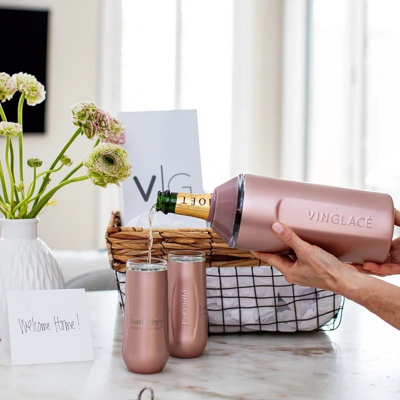 Vinglacé 27: Lifestyle Secondary Images