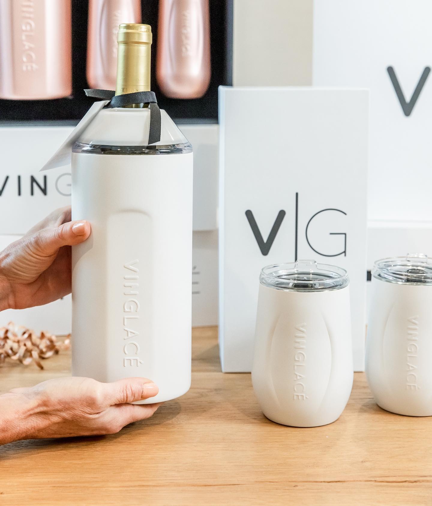 Vinglacé 6: Lifestyle Secondary Images