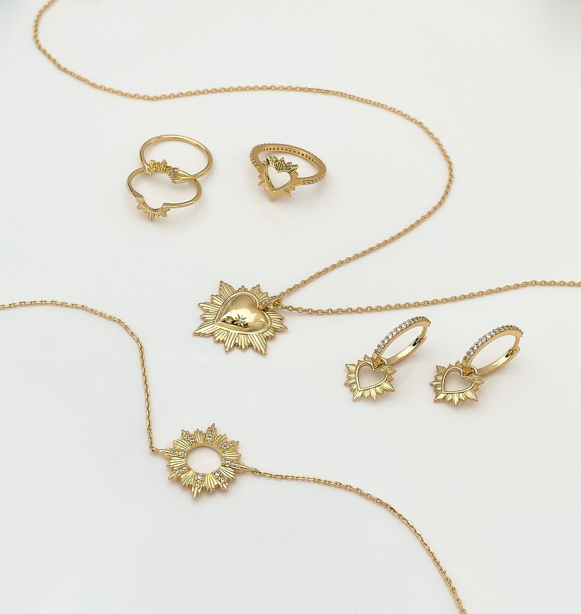Wanderlust + Co 21: Product Hero Images