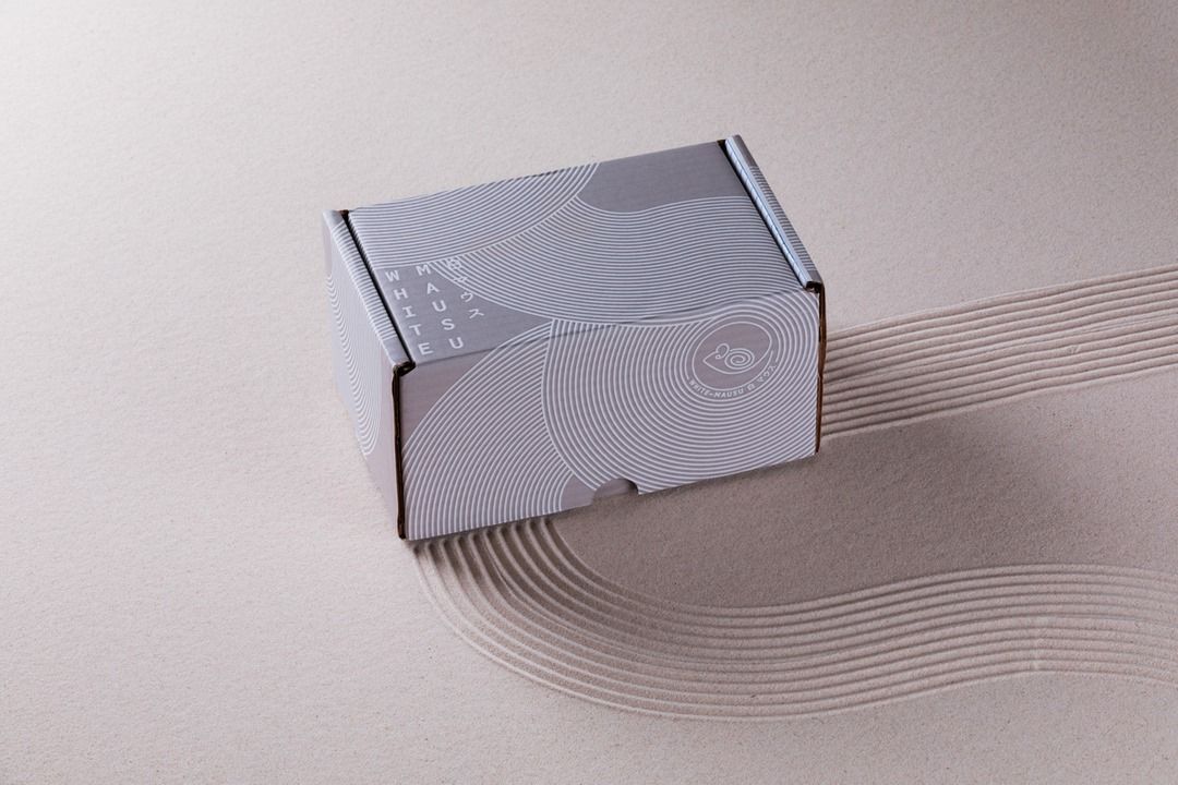 White Mausu 7: Packaging