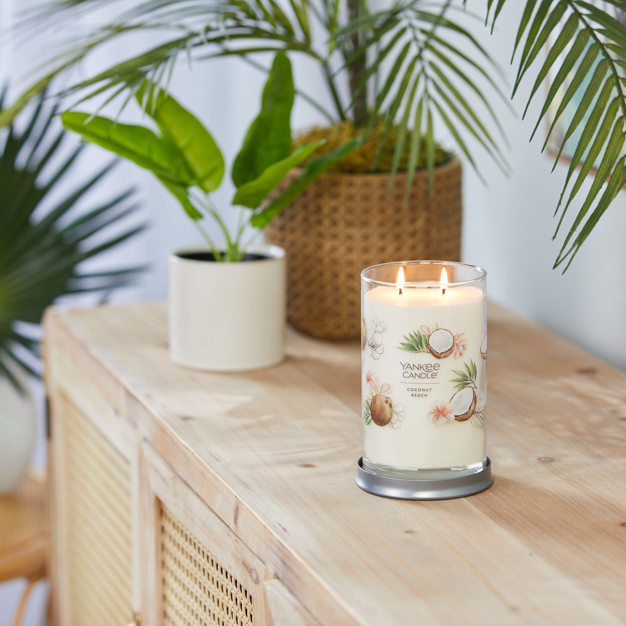 Yankee Candle 30: Lifestyle Secondary Images