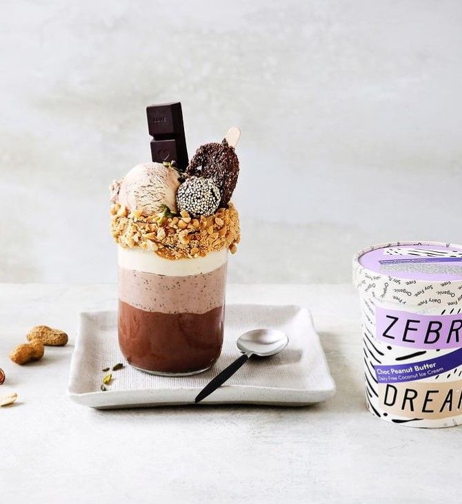 Zebra Dream 23: Lifestyle Secondary Images