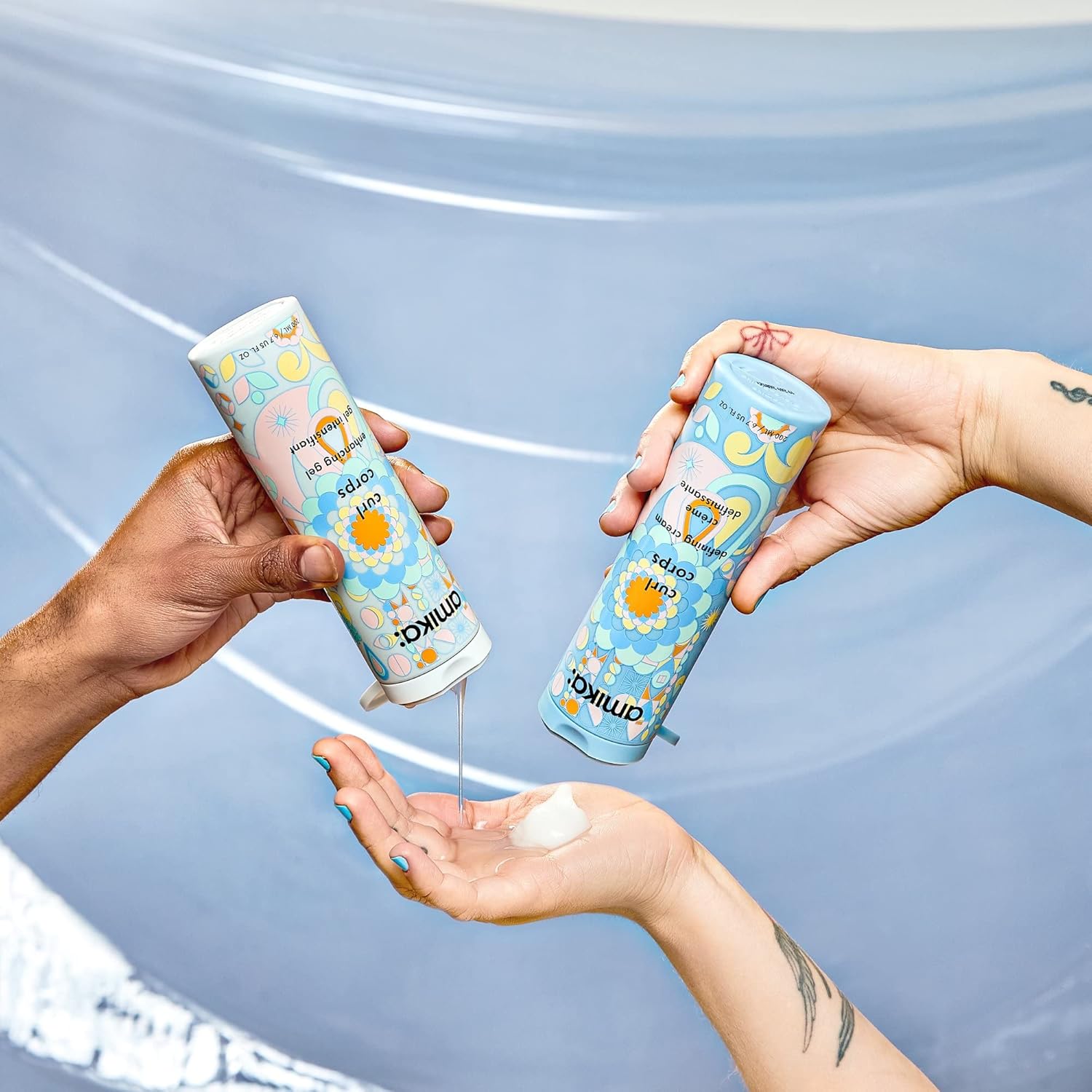 Demonstrates the proper way to apply the sunscreen product, showing the steps and technique.