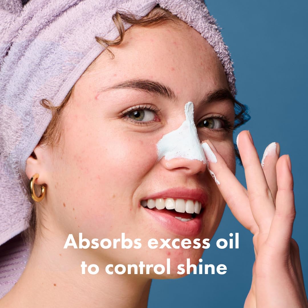 Demonstrates the product's ability to absorb excess oil from the skin, helping to control shine and improve complexion.