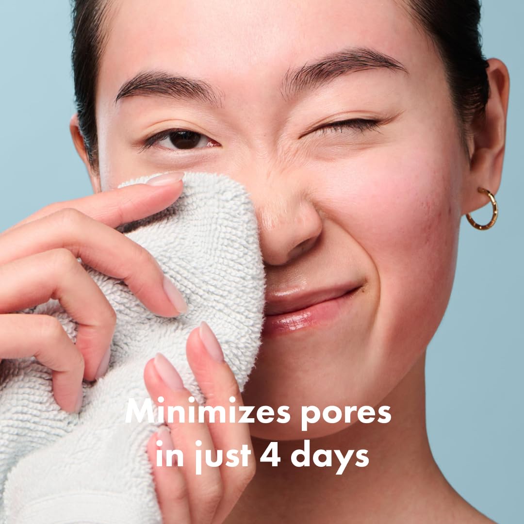 Highlights the product's ability to minimize pores quickly, emphasizing the speed of results to attract customers seeking fast improvements in skin appearance.