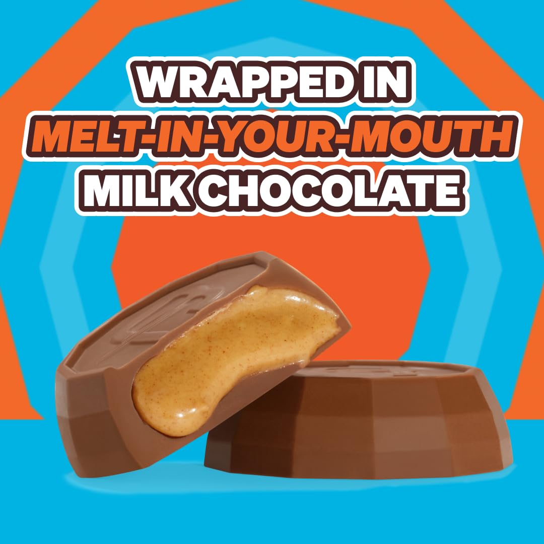 Highlights the unique melting texture of the chocolate filling to entice customers and differentiate the product.