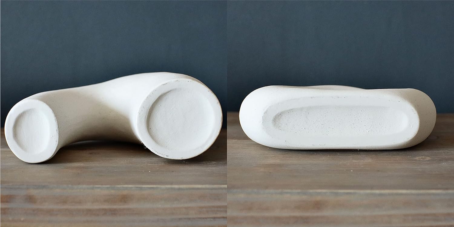 Shows the exact shape and proportions of the product from multiple angles to give shoppers a clear understanding of its size and form.