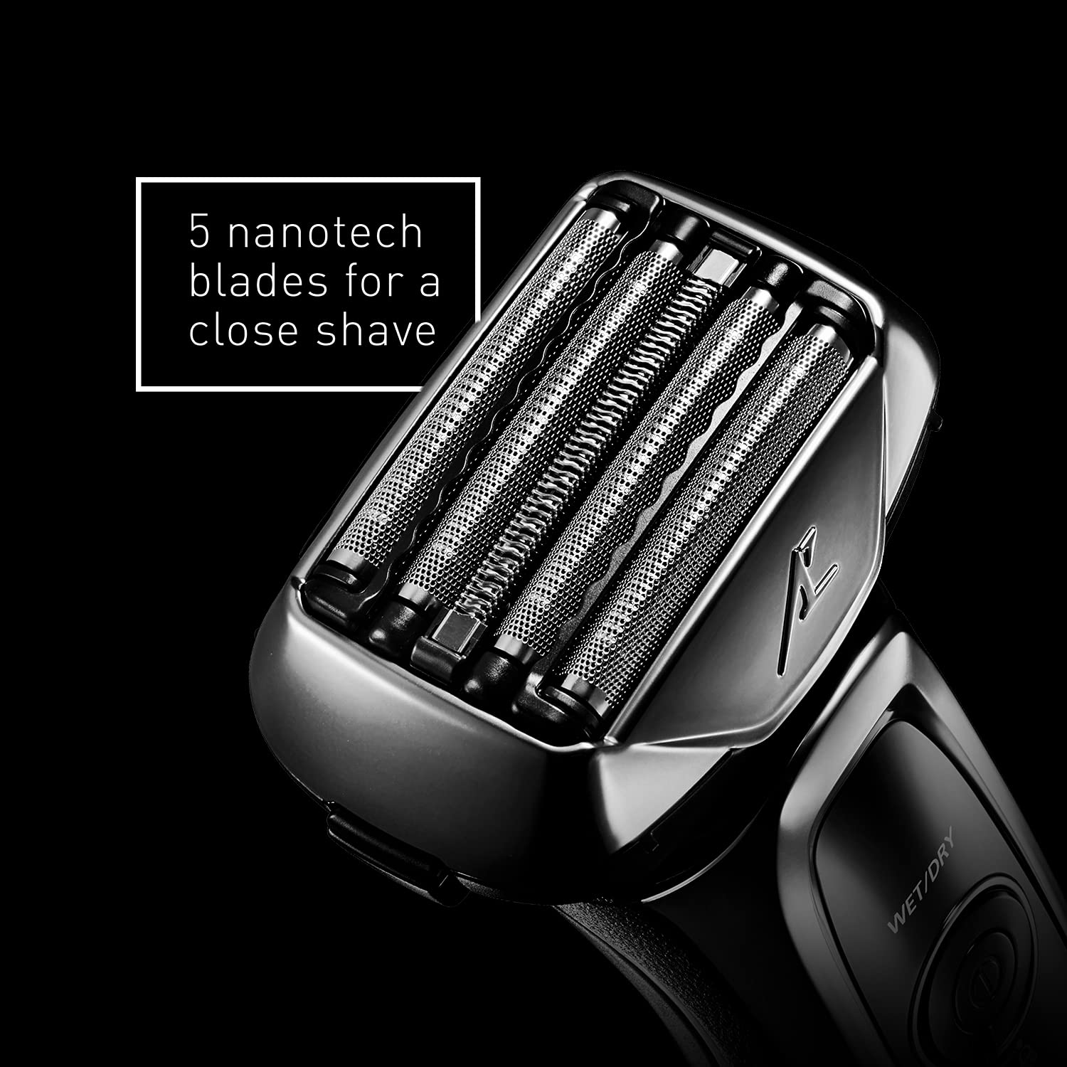 Highlights the razor's advanced blade technology to communicate a close, precise shave.