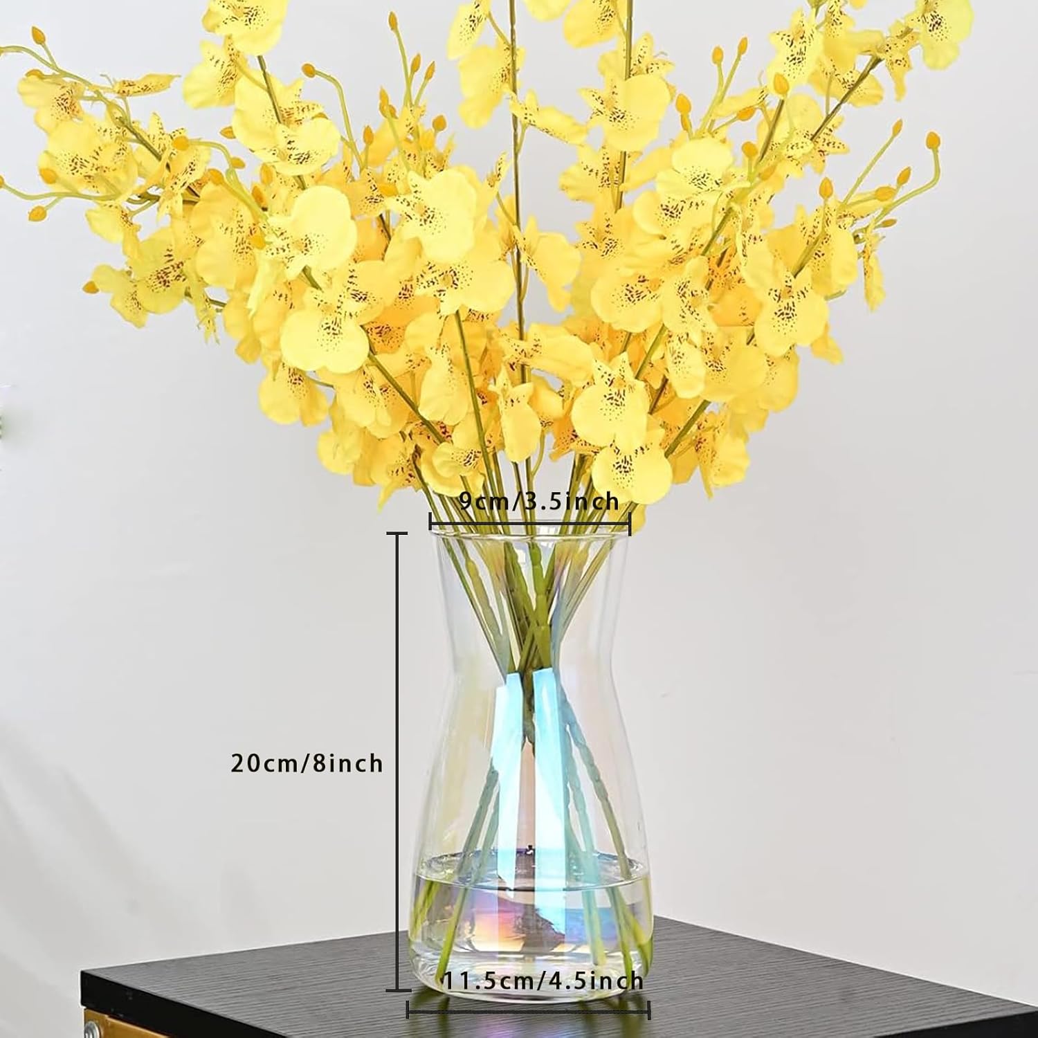 Provides exact measurements of the vase to help customers understand its size and proportions.