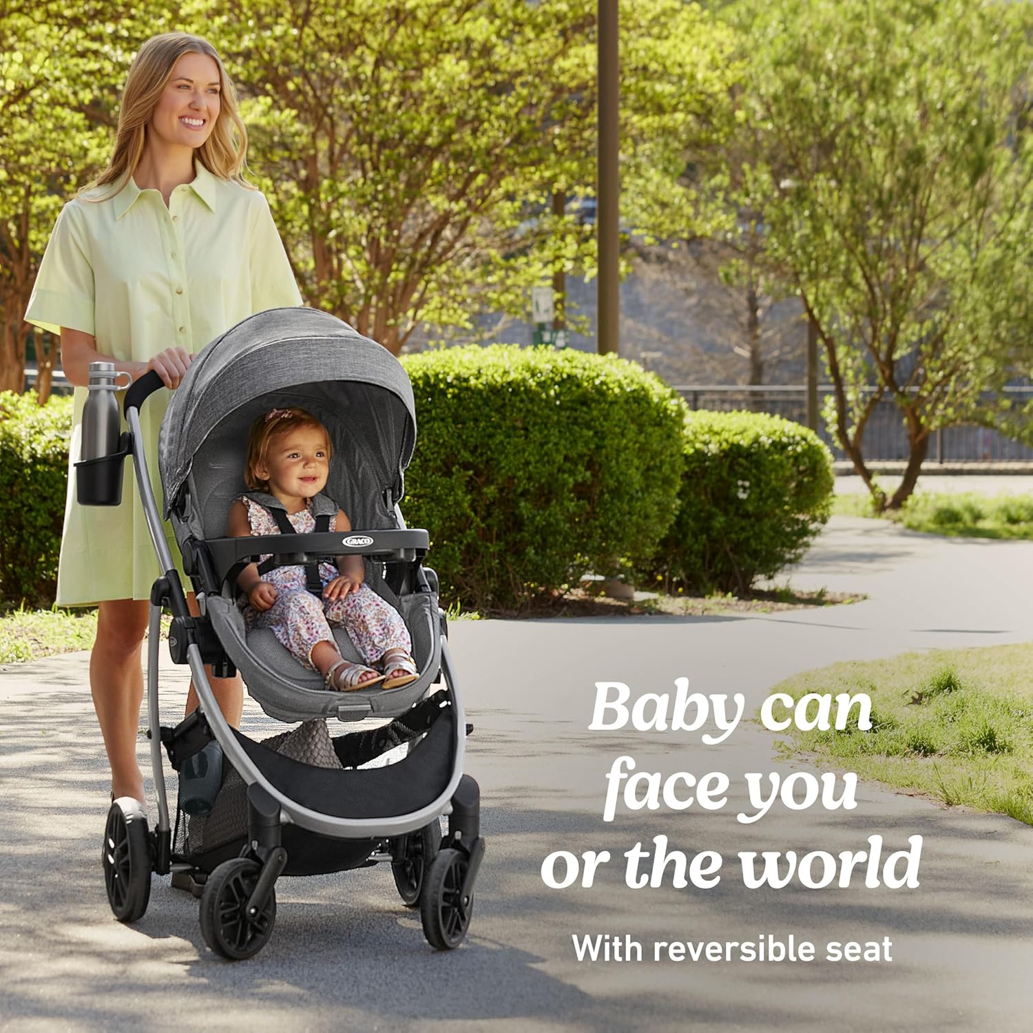 Highlights the stroller's reversible seat feature, allowing the baby to face the parent or the world, providing flexibility for different needs and preferences.