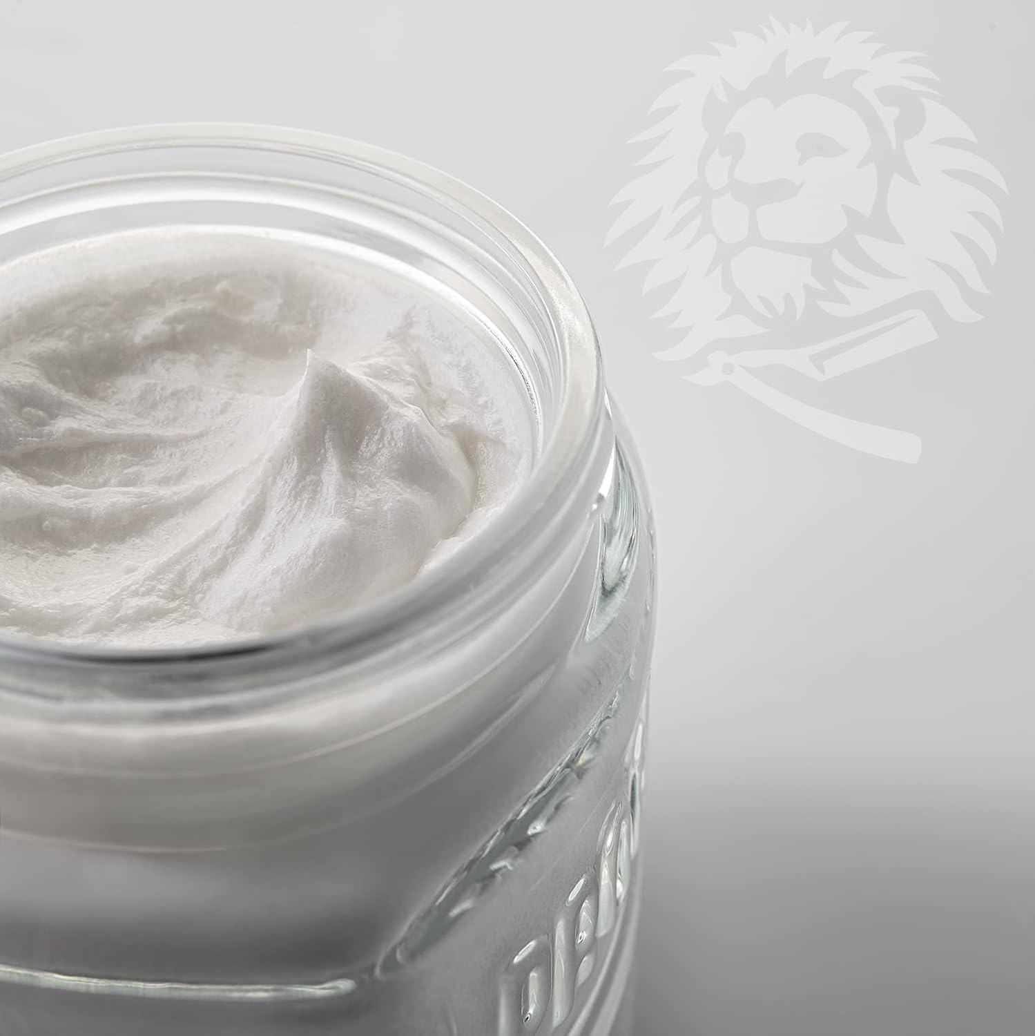Highlights the product's smooth, rich consistency to convey quality and effectiveness.