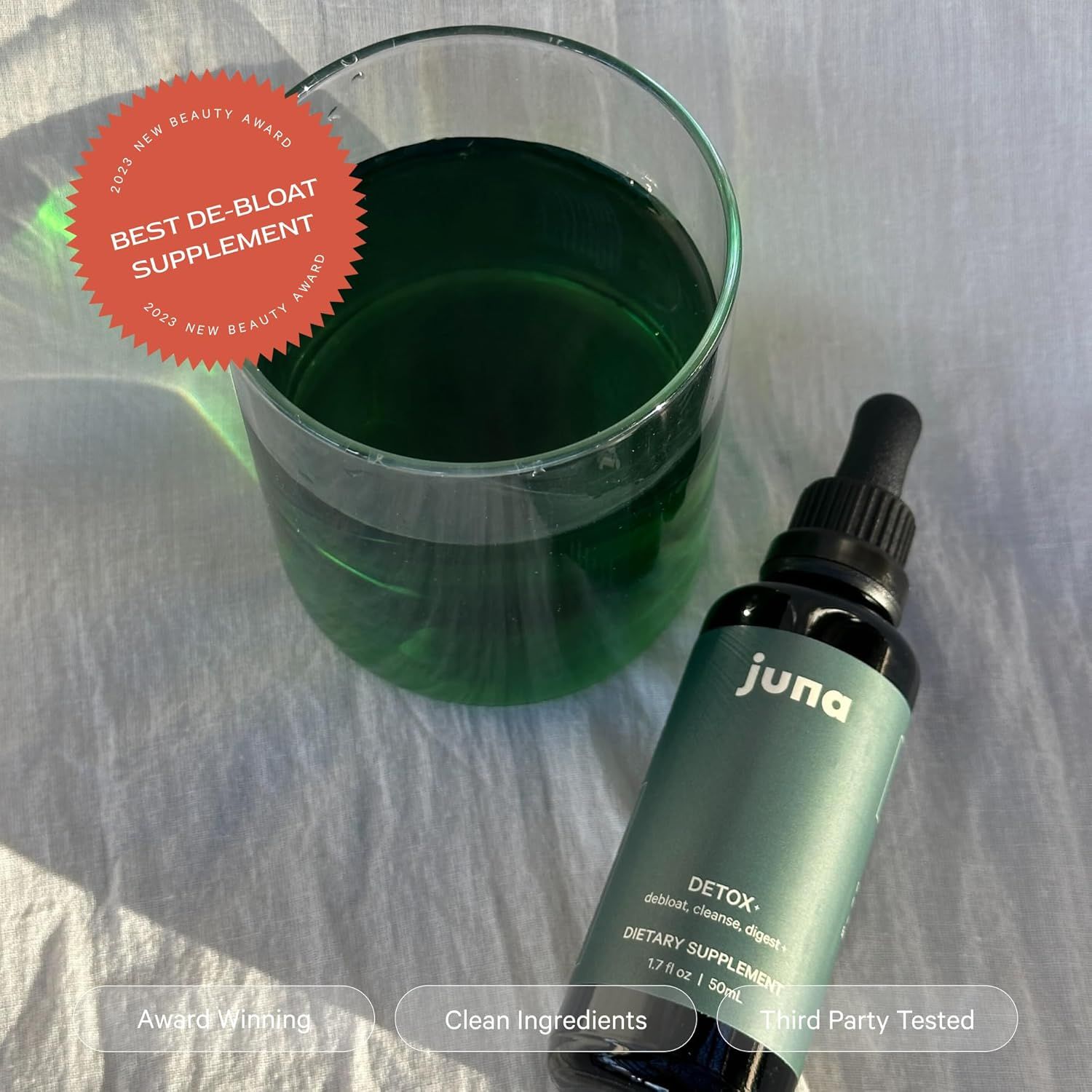 Highlights the product's award-winning status to build credibility and trust with potential customers. Emphasizes the product's specific benefit as a de-bloating supplement to attract customers…