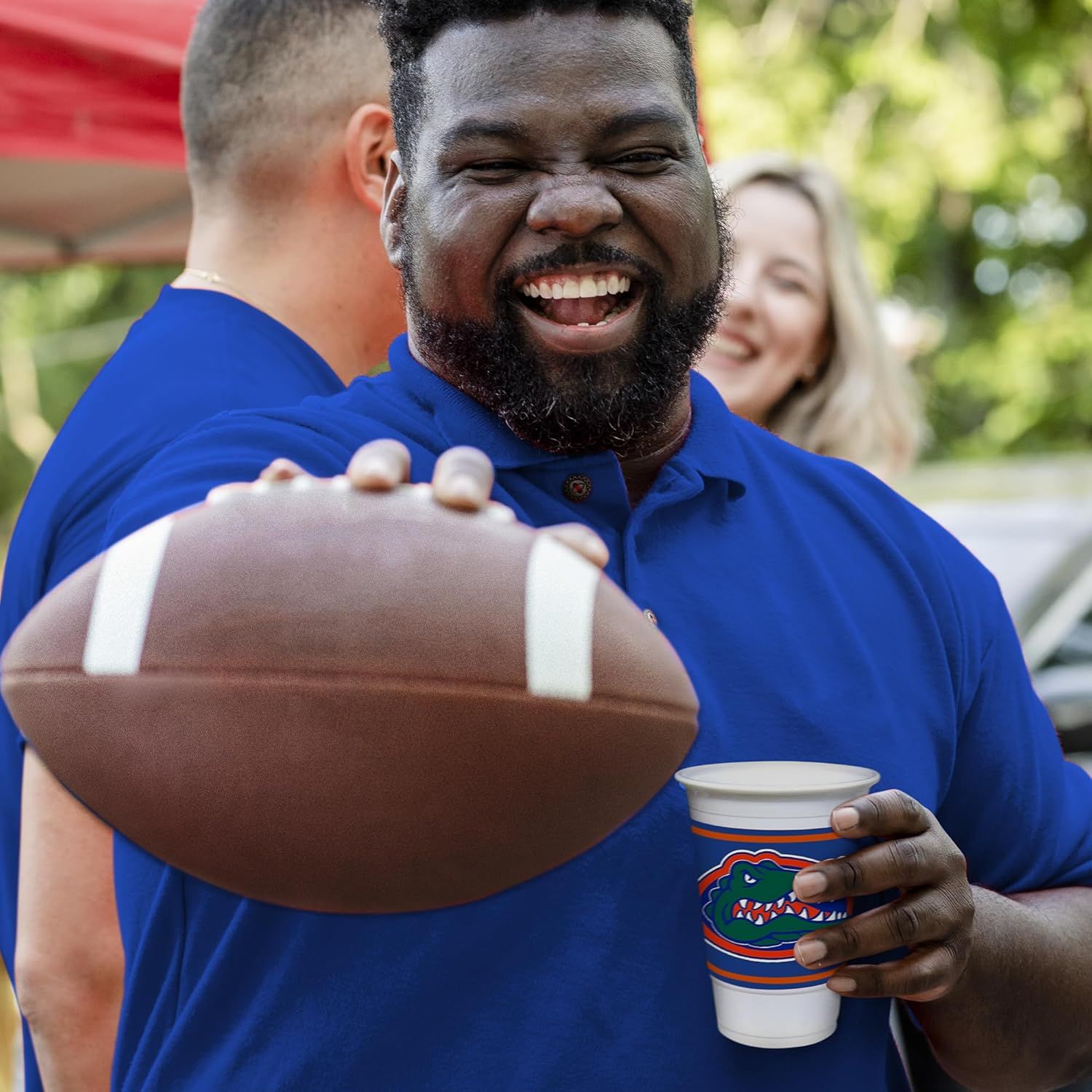 Demonstrates the product is perfect for outdoor social events like tailgating and sports gatherings, showing its versatility in real-world use cases.