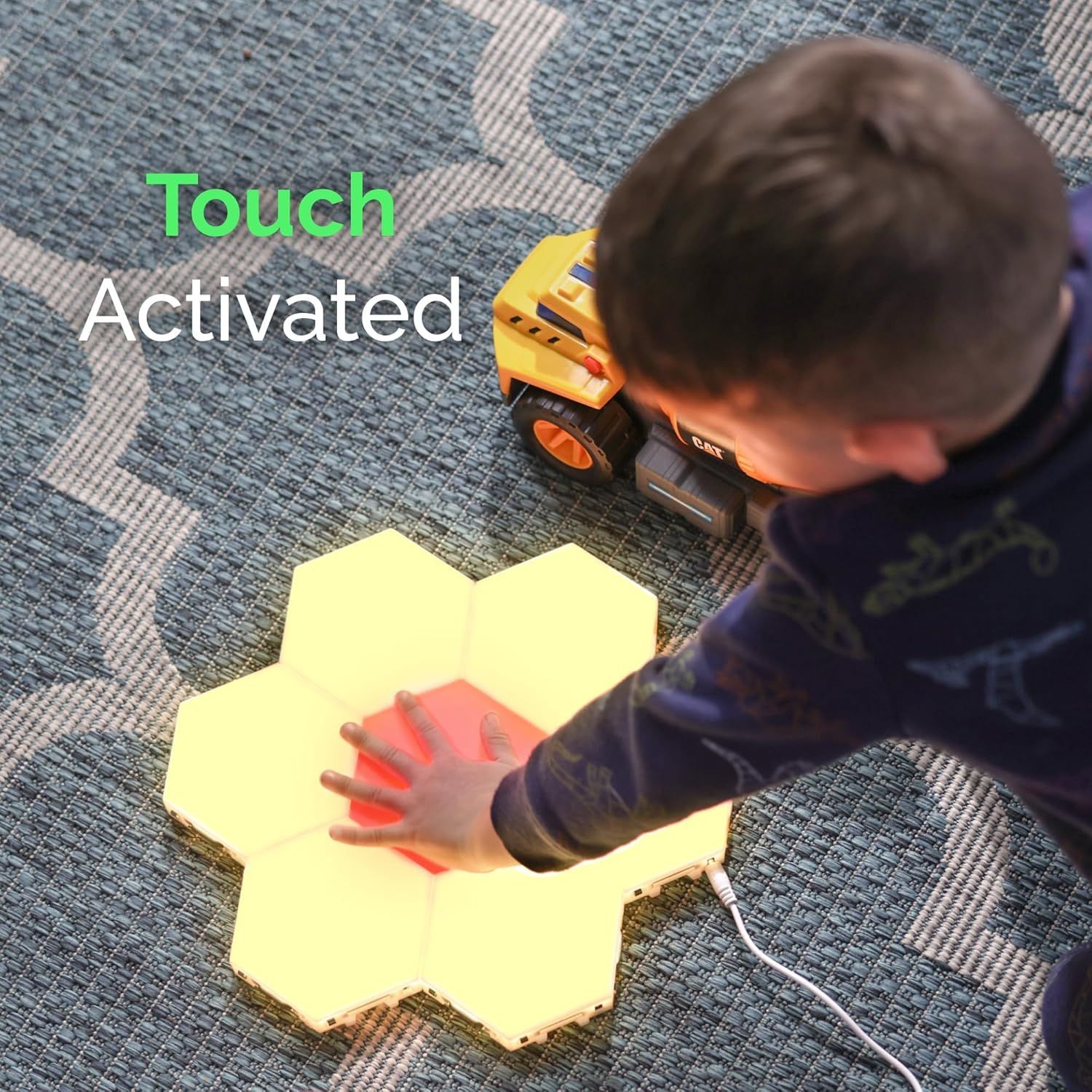 Communicates that the product is touch-activated, showing a child interacting with the light panel to demonstrate ease of use and interactive functionality.