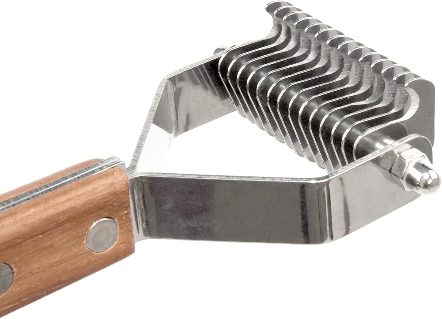 Highlights the physical design and construction of the pastry cutter, showing the multiple curved blades and wooden handle to help shoppers understand the tool's structure and quality materials.