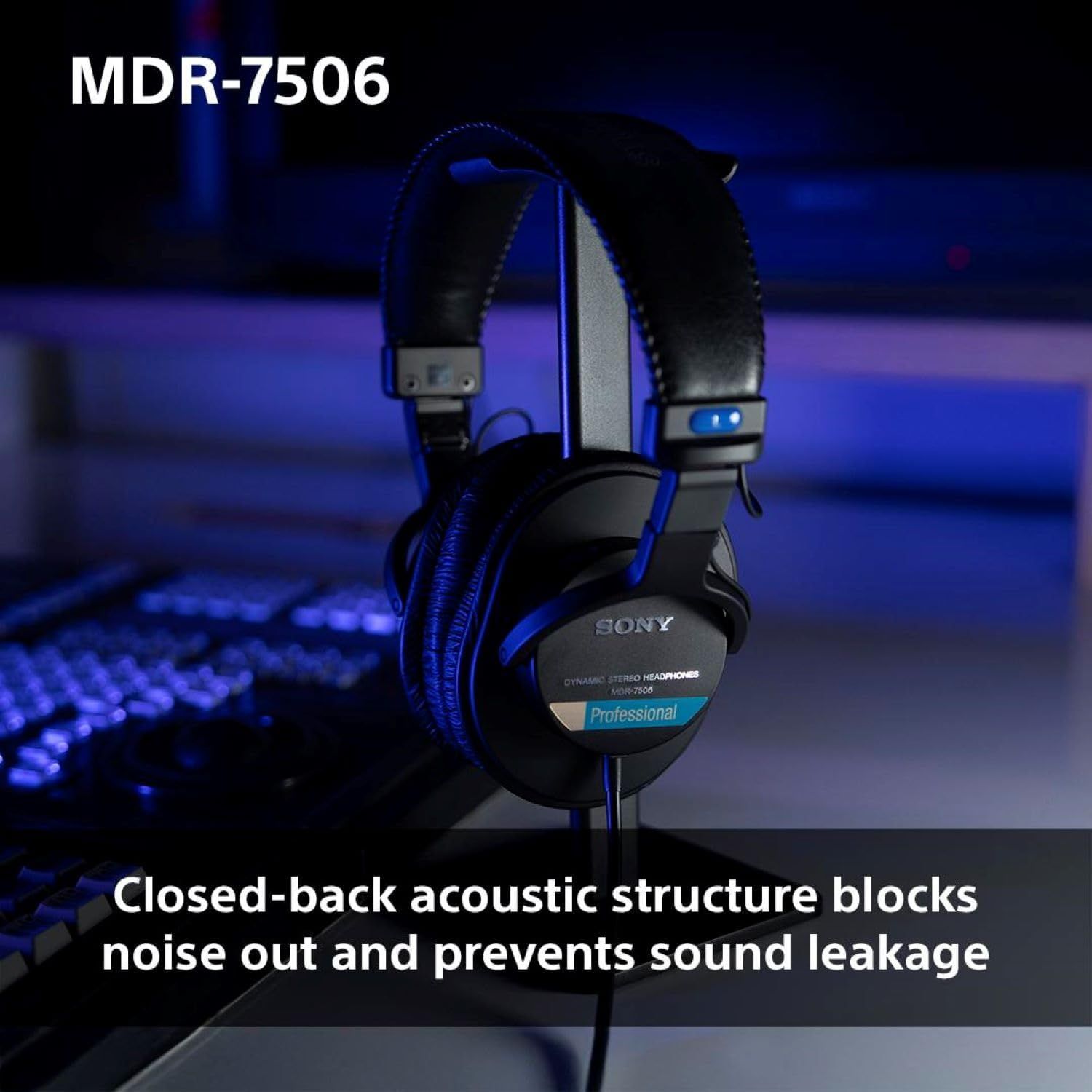 Highlights the closed-back acoustic design that blocks external noise and prevents sound leakage, reassuring shoppers of superior audio isolation for professional use.