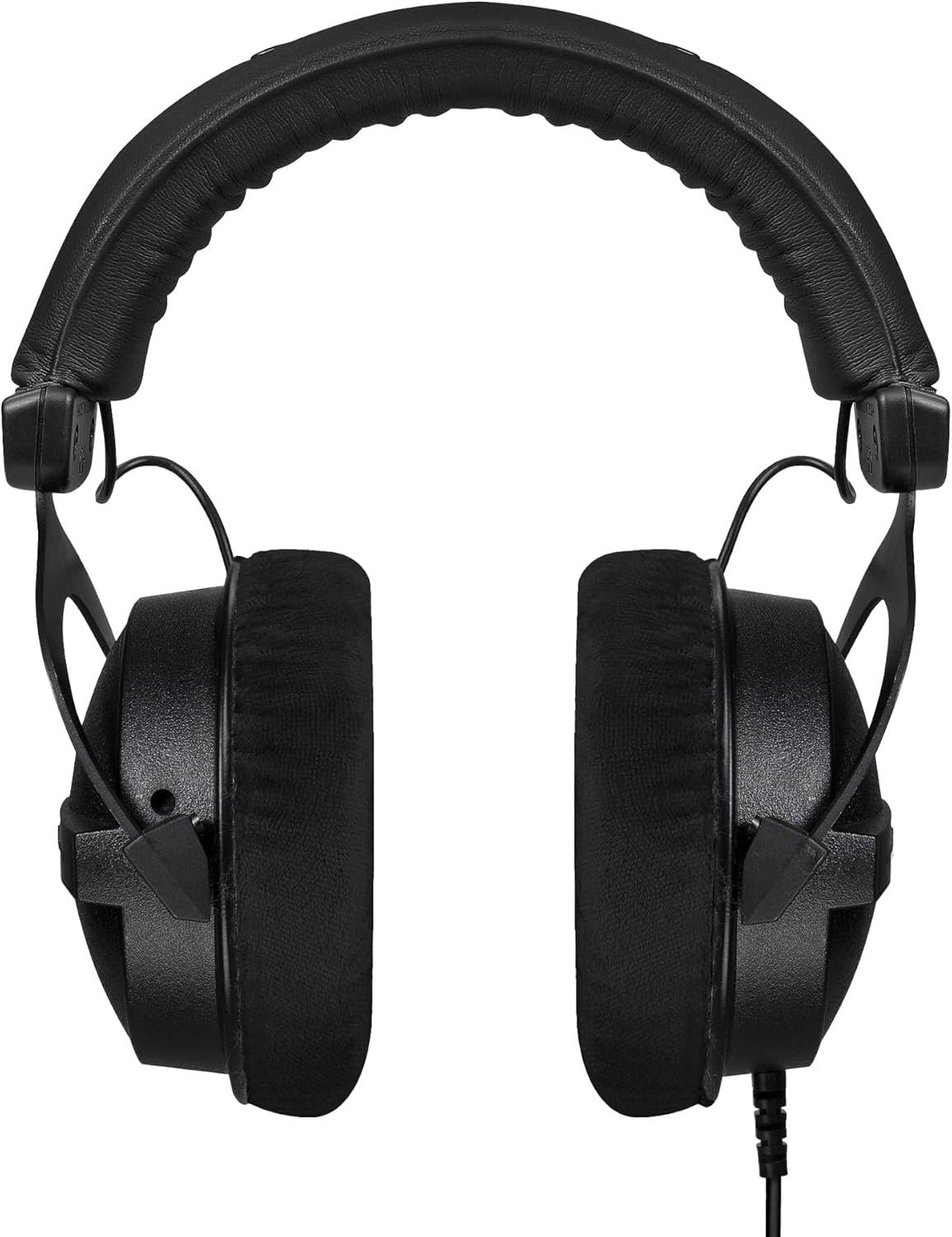 Shows the headphones in a clean, straightforward product view to help shoppers see the design, build quality, and overall appearance without distractions.
