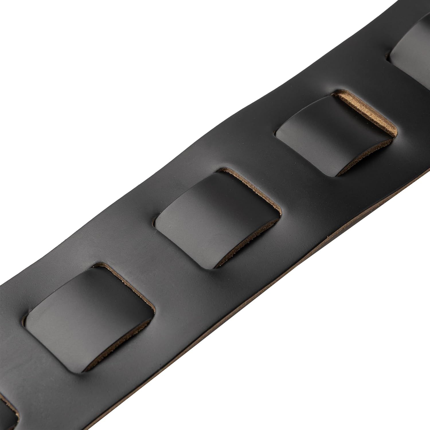 Highlights the physical construction and slot design of the product to show customers the structural details and material quality.