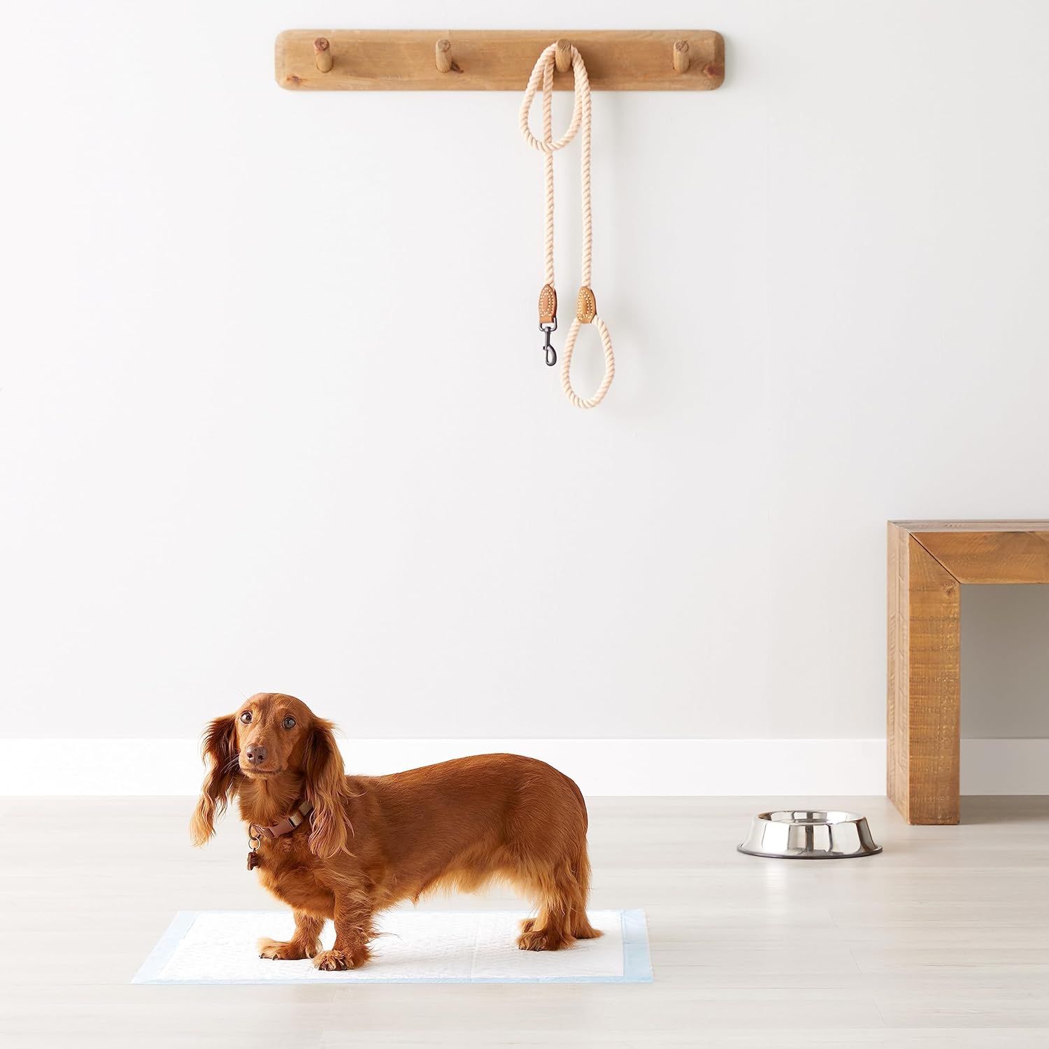 Demonstrates the product in a real-world home setting to help shoppers visualize how it fits into their daily life and living space.