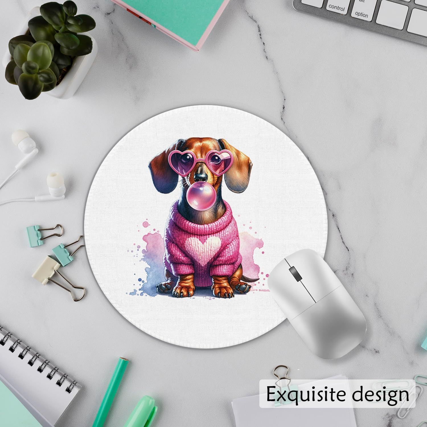 Communicates the aesthetic appeal and artistic quality of the mouse pad design to attract shoppers looking for stylish desk accessories.