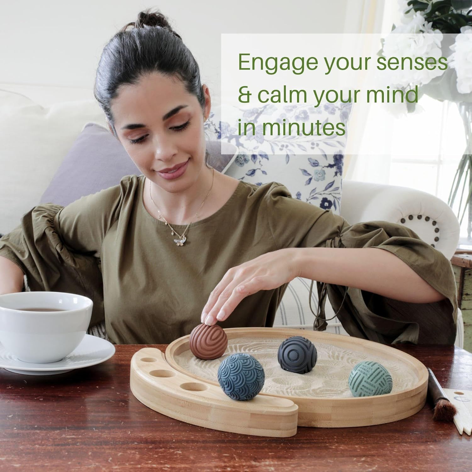 Communicates the product's ability to provide quick relaxation and mental calm through sensory engagement, appealing to shoppers seeking stress relief and mindfulness tools.