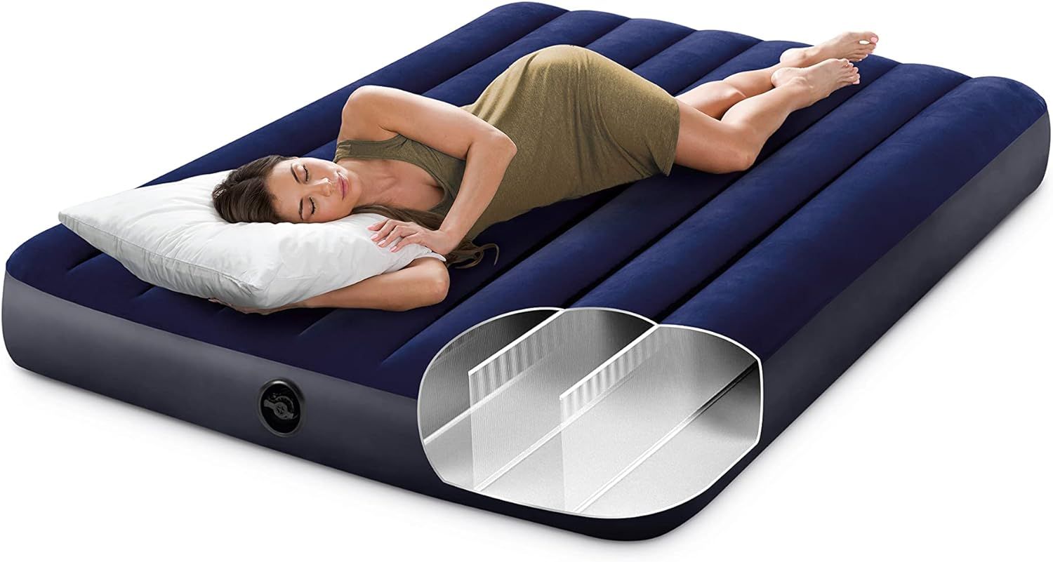 Shows the internal wave beam construction of the air mattress to communicate structural support and durability, reassuring shoppers about the quality of the product's design. Demonstrates the…