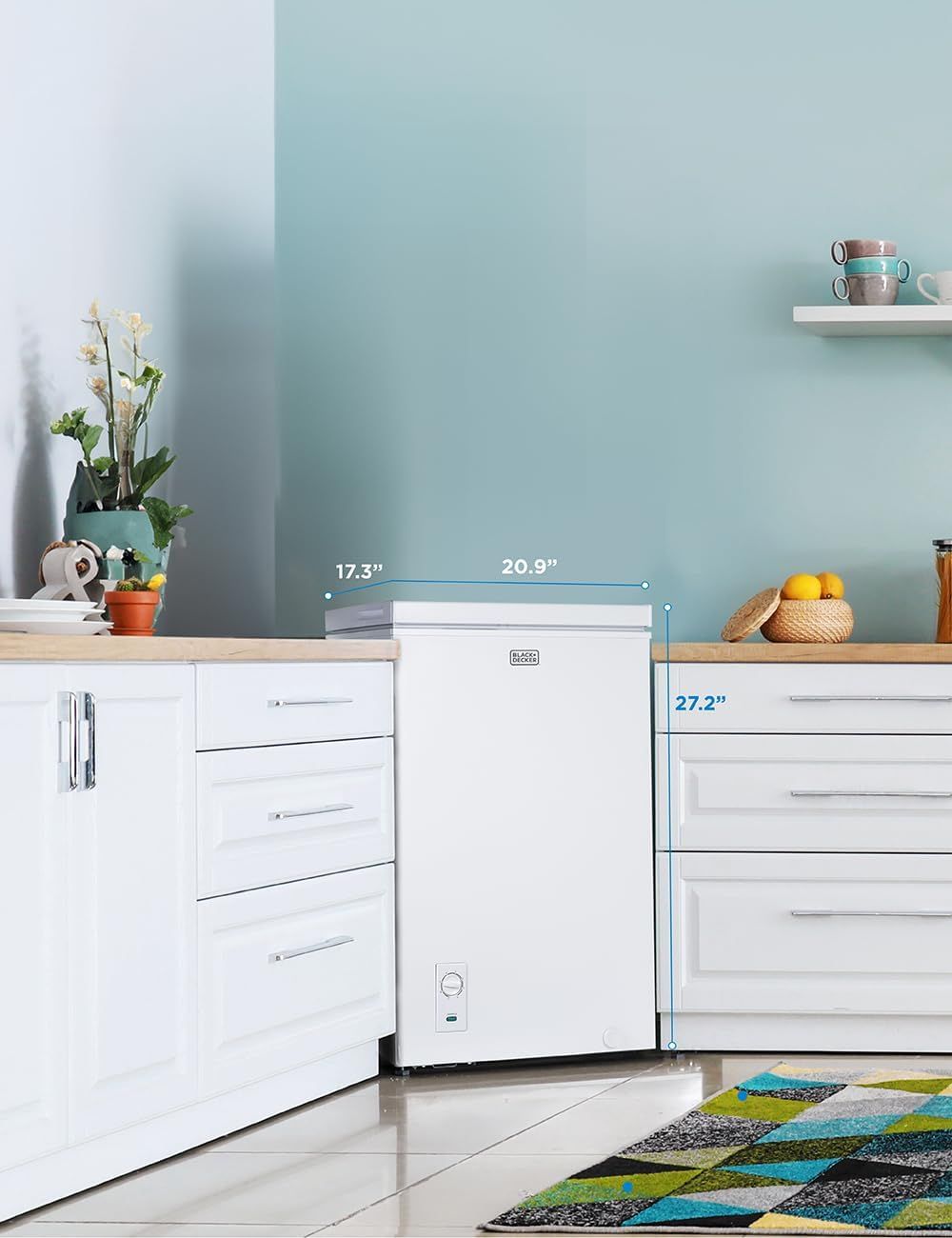 Communicates the exact physical dimensions of the appliance to help shoppers determine if it will fit in their available kitchen space.