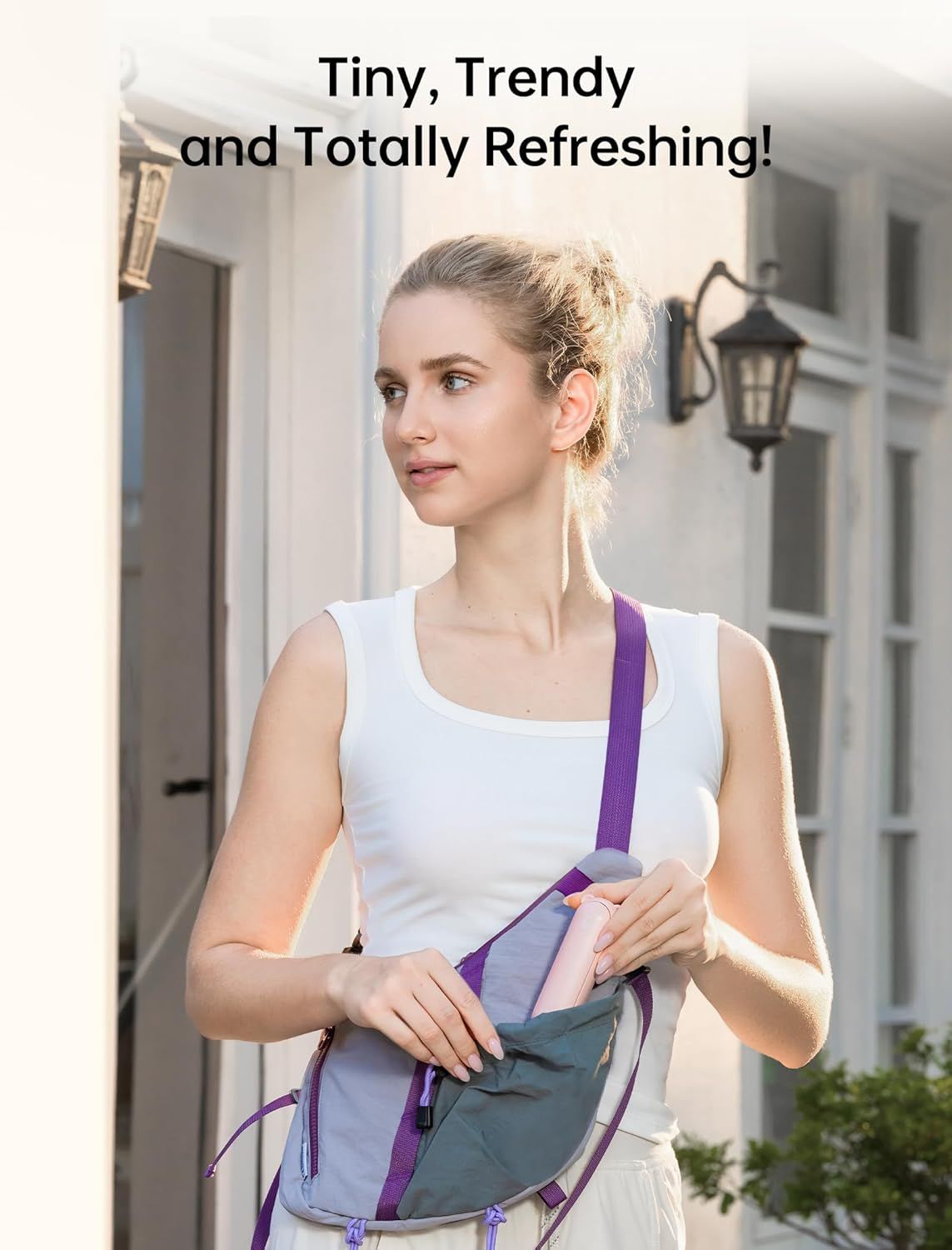 Communicates the product's compact, fashionable design and modern appeal to attract style-conscious shoppers looking for a lightweight, trendy accessory.